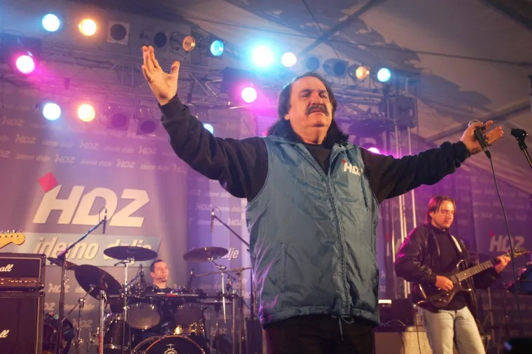 Mate Mi&scaron;o Kovač na glavnom predizbornom skupu HDZ-a, 2007.