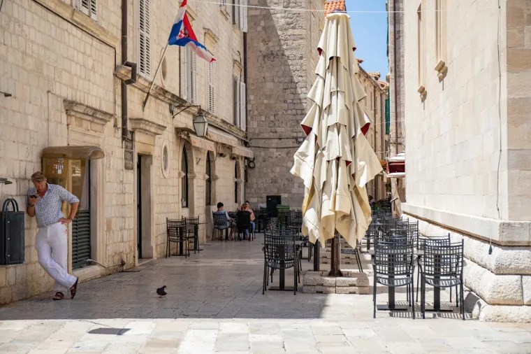 Usred turističke sezone: Poluprazne ulice stare dubrovačke jezgre