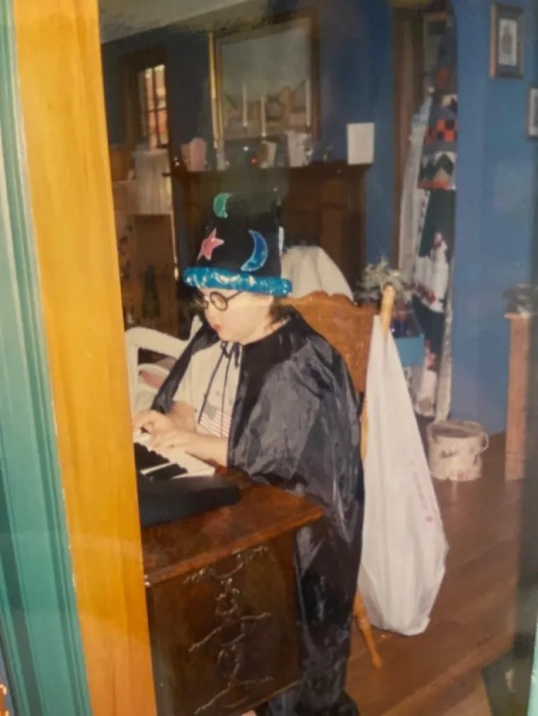 SVI IMAJU FAZU IZ MLADOSTI KOJE SE DANAS SRAME: Neka vam ove fotke posluže kao bolni podsjetnik na to razdoblje