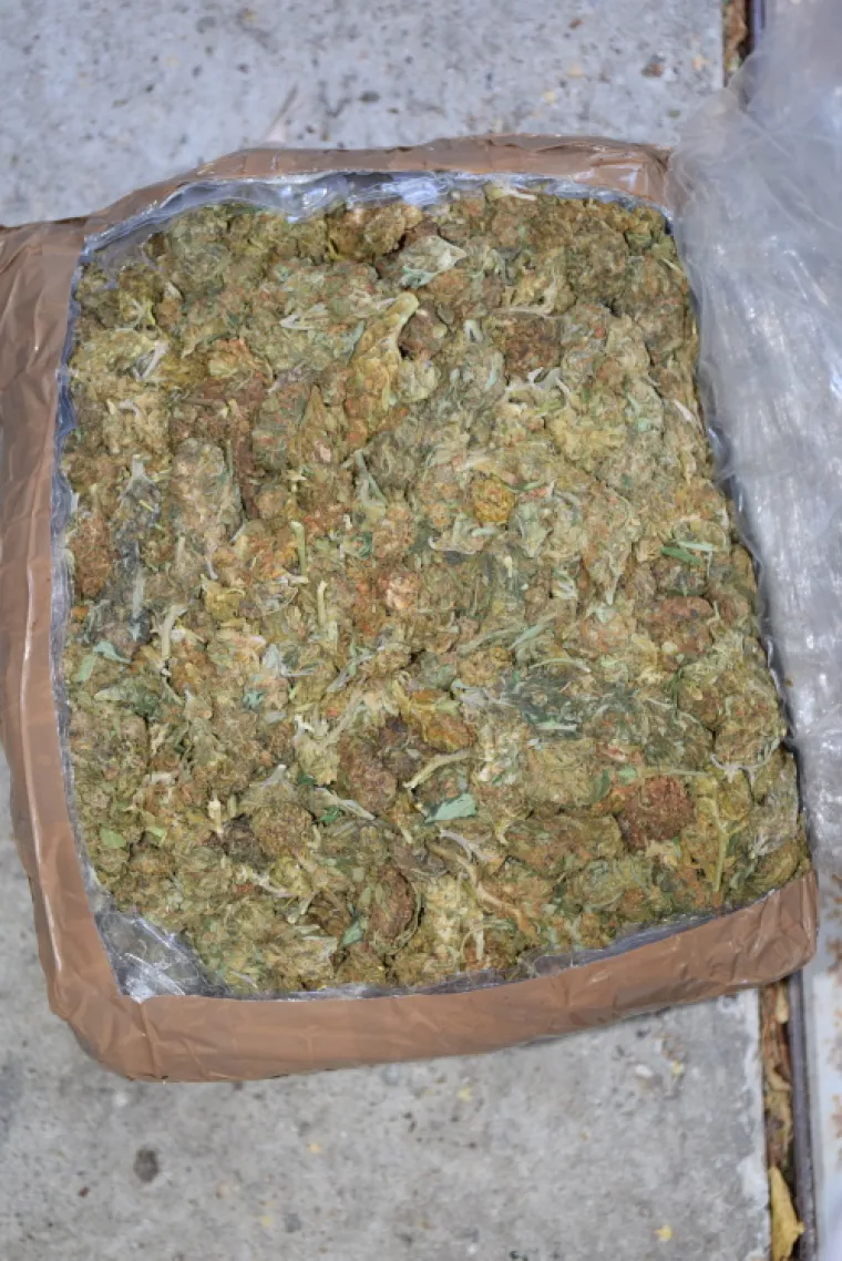 'Pali' dileri u Zagrebu s vi&scaron;e od 30 kg marihuane: Drogu su prepakiravali u kući na Črnomercu