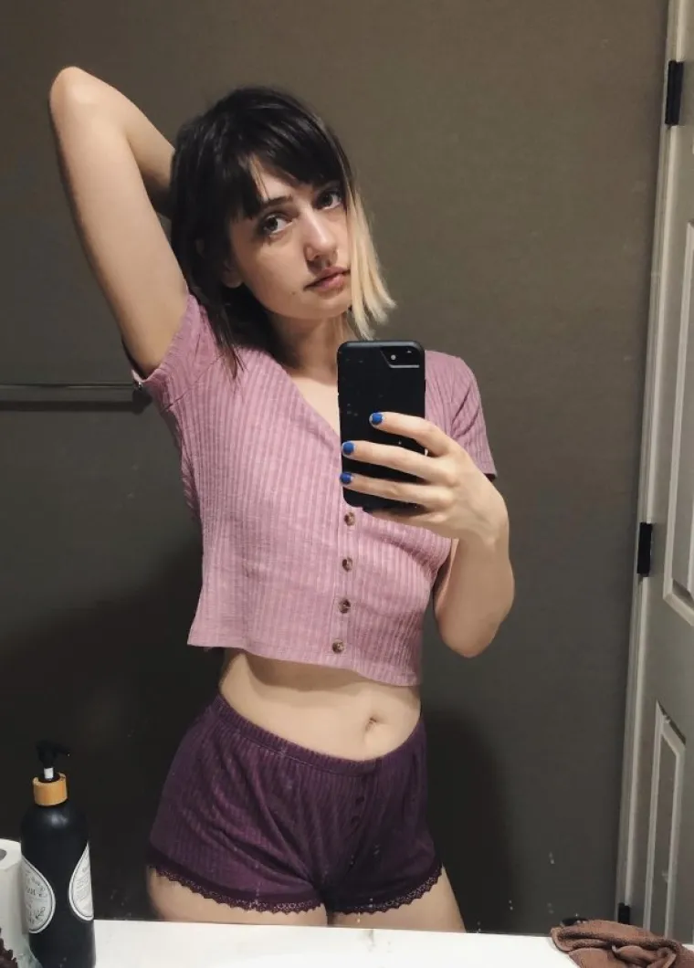 TKO KAŽE DA MORAJU SVE SKINUTI DA BI BILE ZAVODLJIVE? Ove cure u pidžamama pokazale svoju seksi stranu