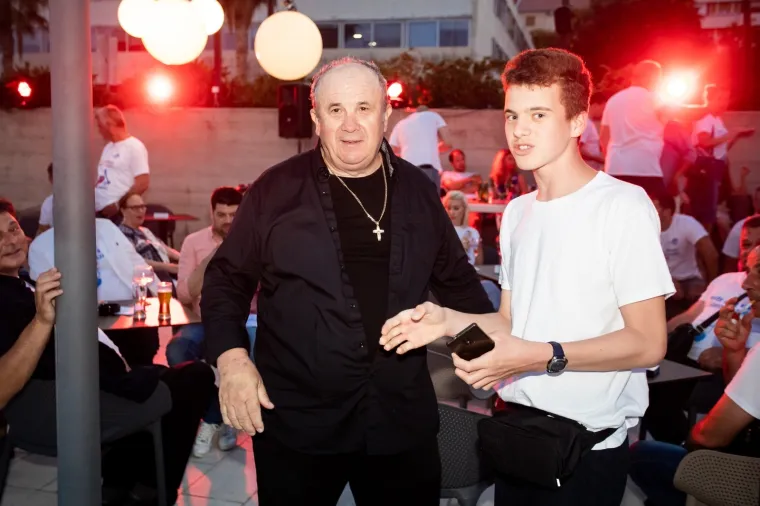 KERUM FEŠTAO S GRAĐANIMA U SPLITU: Baš nitko se nije držao distance