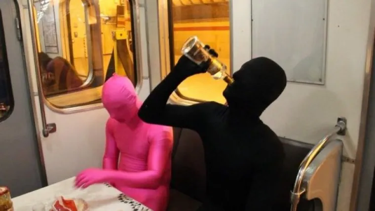 KAD OVO VIDITE BIT ĆE VAM DRAGO &Scaron;TO NEMAMO PODZEMNU: 15 prizora iz srca pakla. Ovaj... Iz srca metroa