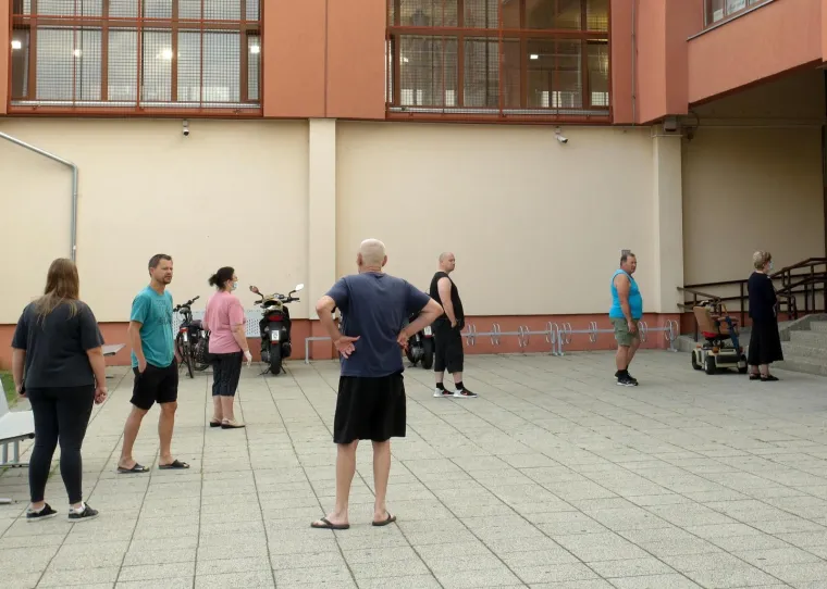Građani pohrlili na birali&scaron;ta &scaron;irom Hrvatske: Mnogi pod maskama i sa svojim olovkama, mnogi bez ičega