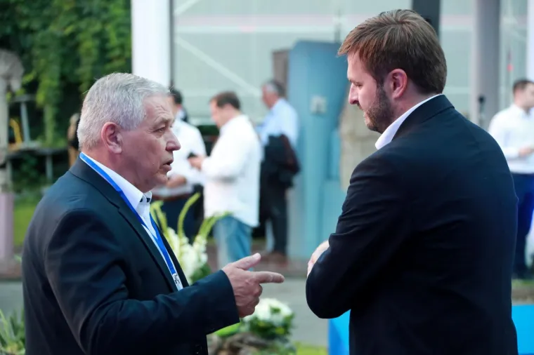 Pogledajte atmosferu u HDZ-u nakon fenomenalnih rezultata izlaznih anketa