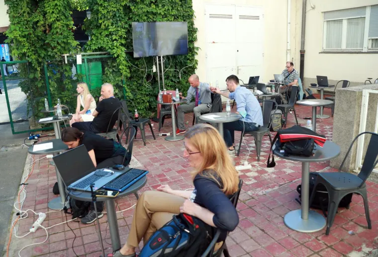 Pogledajte atmosferu u HDZ-u nakon fenomenalnih rezultata izlaznih anketa