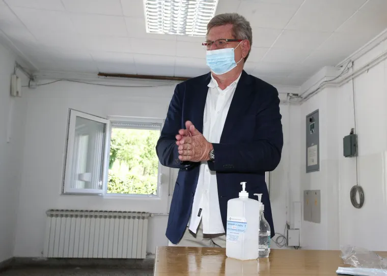 Pogledajte tko je sve od poznatih iza&scaron;ao na parlamentarne izbore