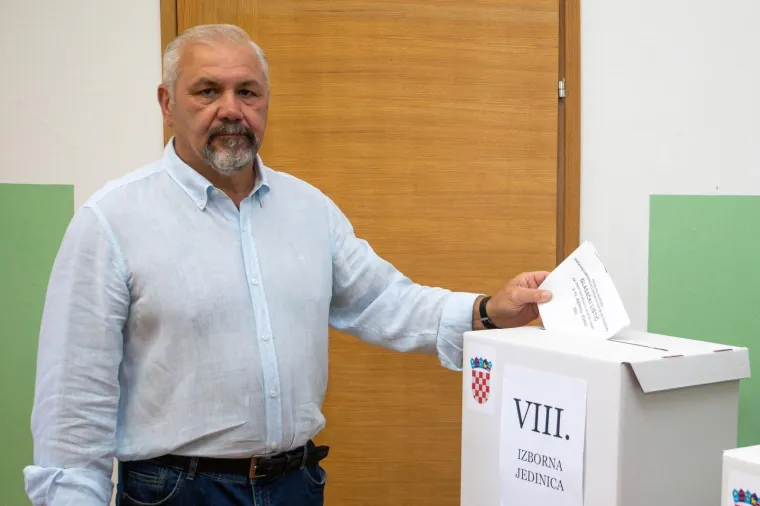 Pogledajte tko je sve od poznatih iza&scaron;ao na parlamentarne izbore