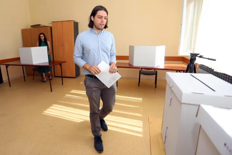 Pogledajte tko je sve od poznatih iza&scaron;ao na parlamentarne izbore