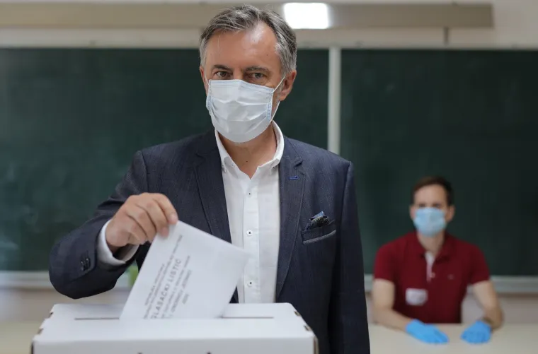 Pogledajte tko je sve od poznatih iza&scaron;ao na parlamentarne izbore