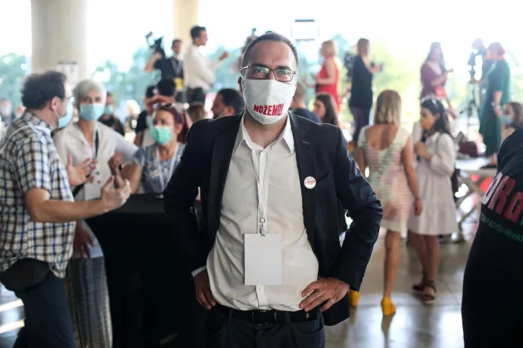 Prvi put na izborima: Pogledajte reakcije koalicije Možemo! nakon izlaznih anketa