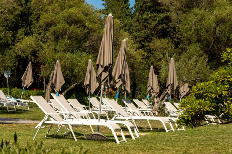 Ima li uopće ljudi? Pogledajte kako izgledaju plaže u Istri tijekom pandemije koronavirusa