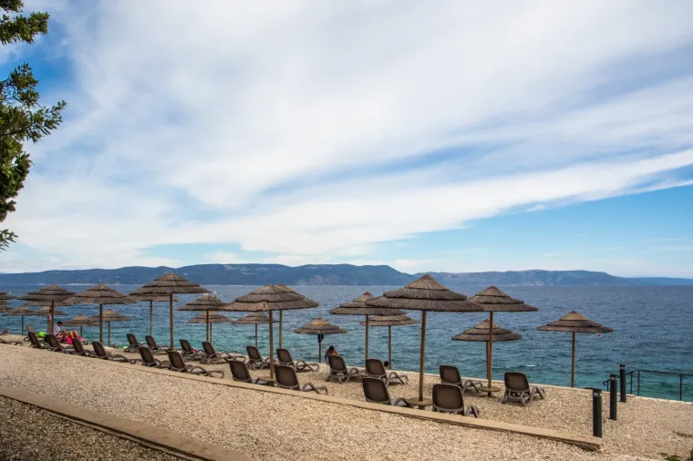 Ima li uopće ljudi? Pogledajte kako izgledaju plaže u Istri tijekom pandemije koronavirusa