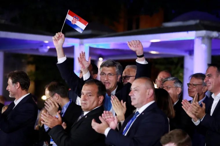 Andrej Plenković održao pobjednički govor: 'Sad ćemo se proveseliti, a od sutra opet radimo za Hrvatsku'