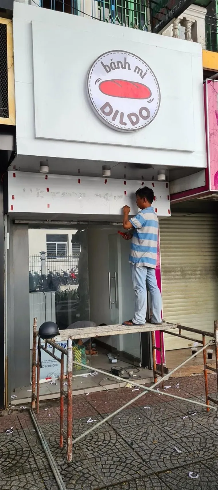 TOTALNO IZGUBLJENI U PRIJEVODU: Poku&scaron;ali su prevesti jednostavne termine na engleski i spektakularno se izblamirali