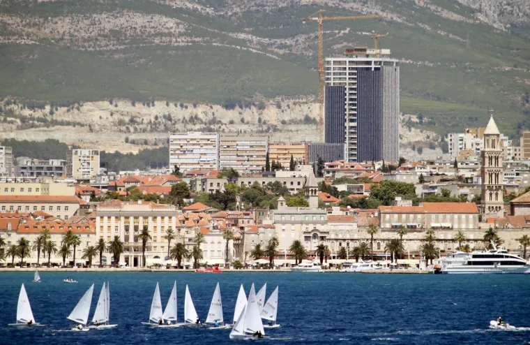 Prekrasan prizor u splitskom akvatoriju: Trening jedriličara uoči Prvenstva Hrvatske
