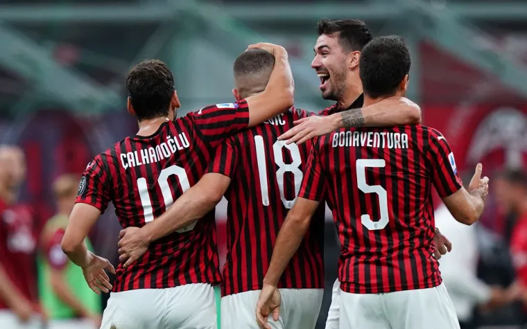 [FOTO] MISLILI STE MENE ZAUSTAVITI, BA&Scaron; STE LUDI?! Rebić je pokazao klasu; Prizori za pamćenje