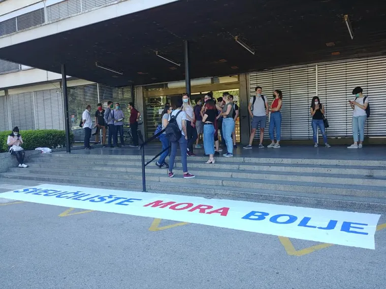 Prosvjed na Filozofskom fakultetu! Rektor Boras na kontroverzan način smijenio dekanicu Vlahović &Scaron;tetić