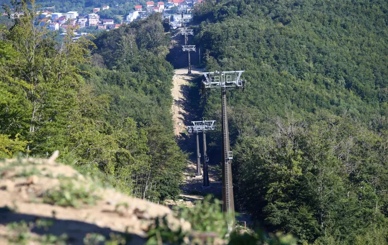 Ni korona, niti potres nisu zaustavili gradnju sljemenske žičare: Pogledajte kako napreduju radovi