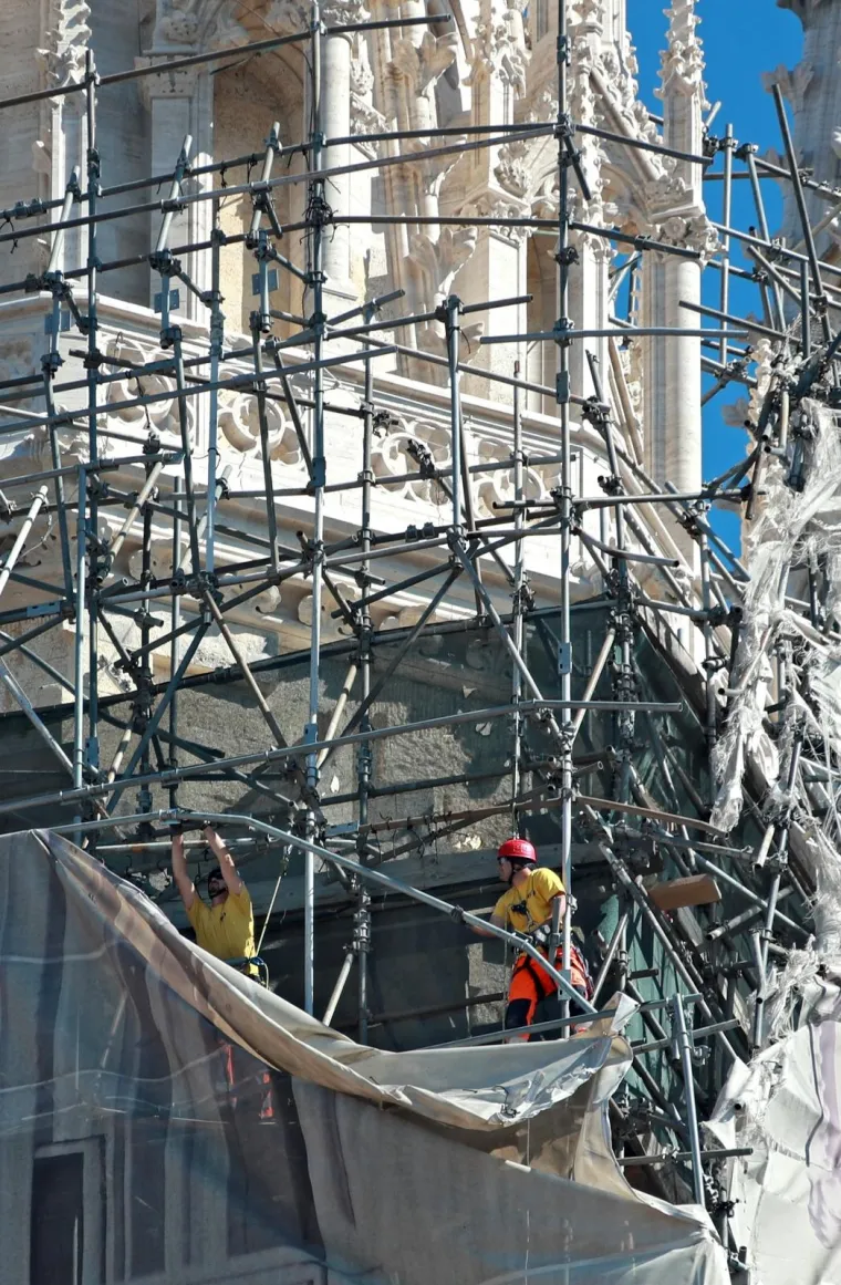 Nastavljena obnova zagrebačke katedrale: Vješti alpinisti saniraju potrganu skelu