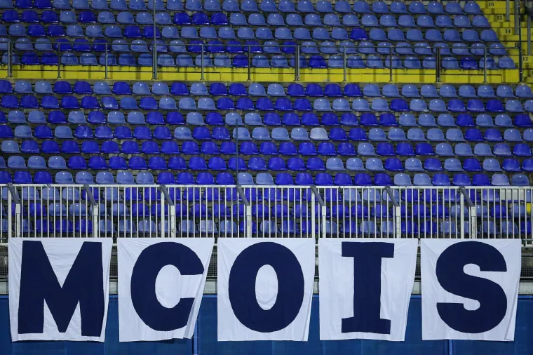 Uz to, uno&scaron;enje poruka uvredljivog sadržaja nije niti po zakonu. No, sve je sakriveno zato u inicijalima.