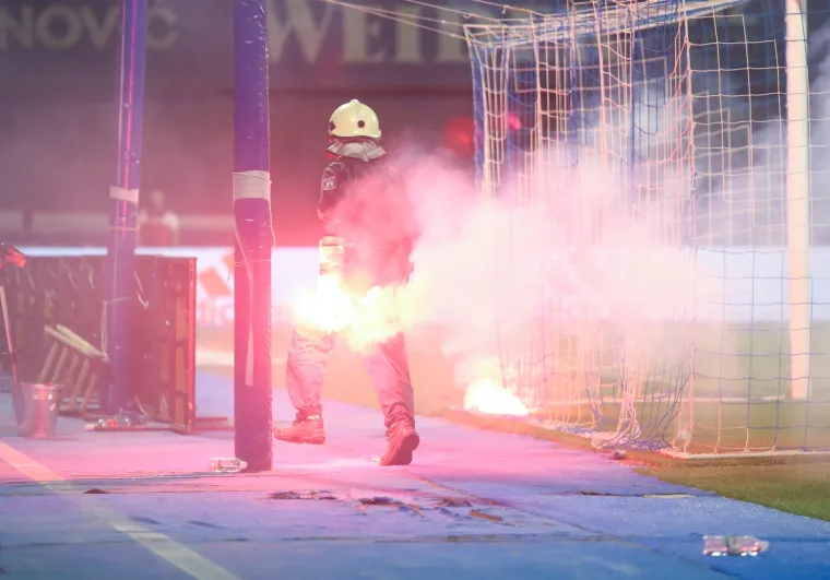 Baklja bačena sa Sjevera.