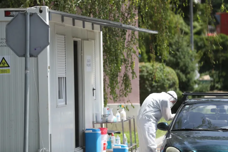Ovako izgleda drive in testiranje na koronavirus u Nastavnom zavodu 'Dr. Andrija &Scaron;tampar'