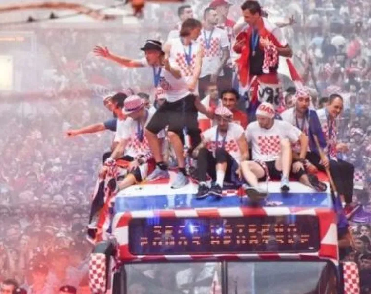 Prisjetimo se: Prije dvije godine na Trgu je bio doček za pamćenje!