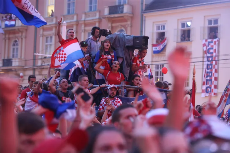 Prisjetimo se: Prije dvije godine na Trgu je bio doček za pamćenje!