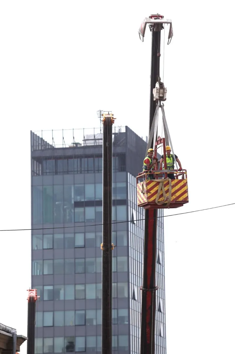 Dizalice caruju srcem Zagreba: Počela sanacija Radićeve ulice od posljedica potresa