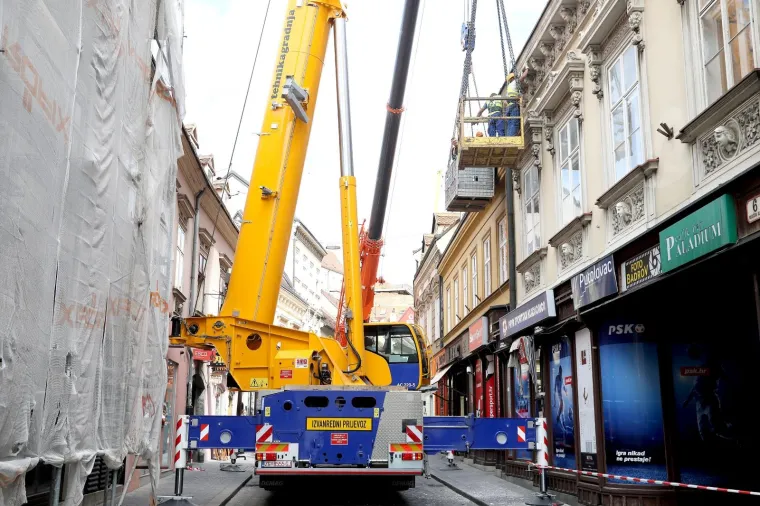 Dizalice caruju srcem Zagreba: Počela sanacija Radićeve ulice od posljedica potresa
