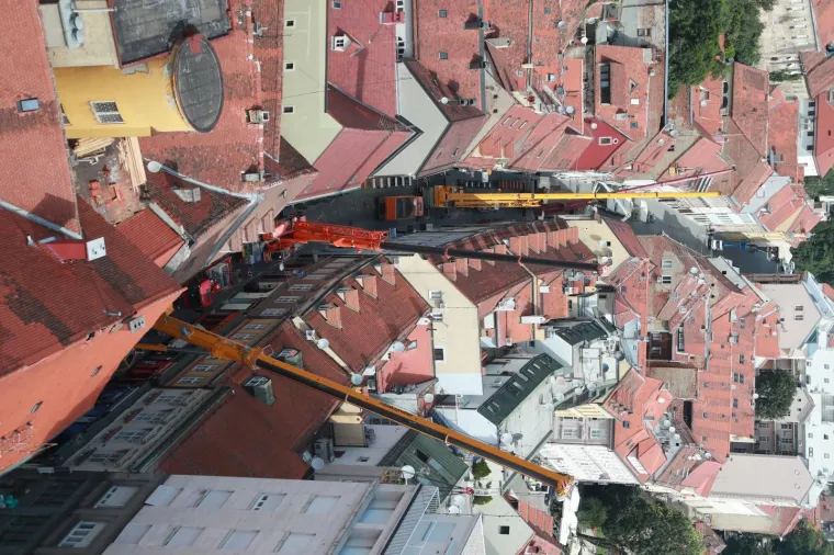 Dizalice caruju srcem Zagreba: Počela sanacija Radićeve ulice od posljedica potresa