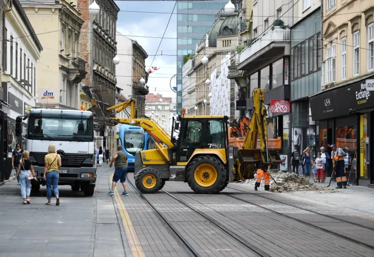 Pro&scaron;lo je točno 17 tjedana od potresa koji je prenerazio Zagreb: Zakona o obnovi jo&scaron; nema, a sanacija i dalje traje