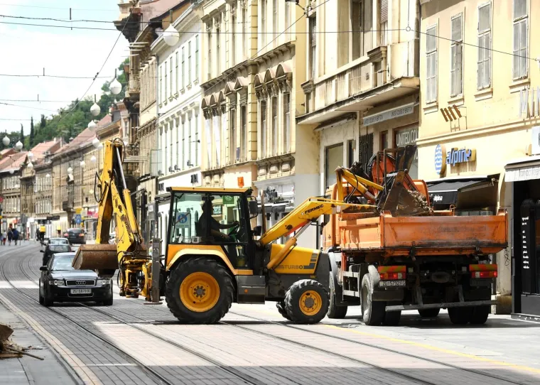Pro&scaron;lo je točno 17 tjedana od potresa koji je prenerazio Zagreb: Zakona o obnovi jo&scaron; nema, a sanacija i dalje traje