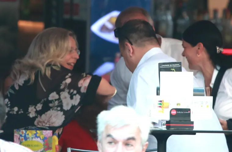 Ovakvog ministra Bero&scaron;a rijetko viđamo! Uhvaćen sa suprugom u romantičnoj &scaron;etnji