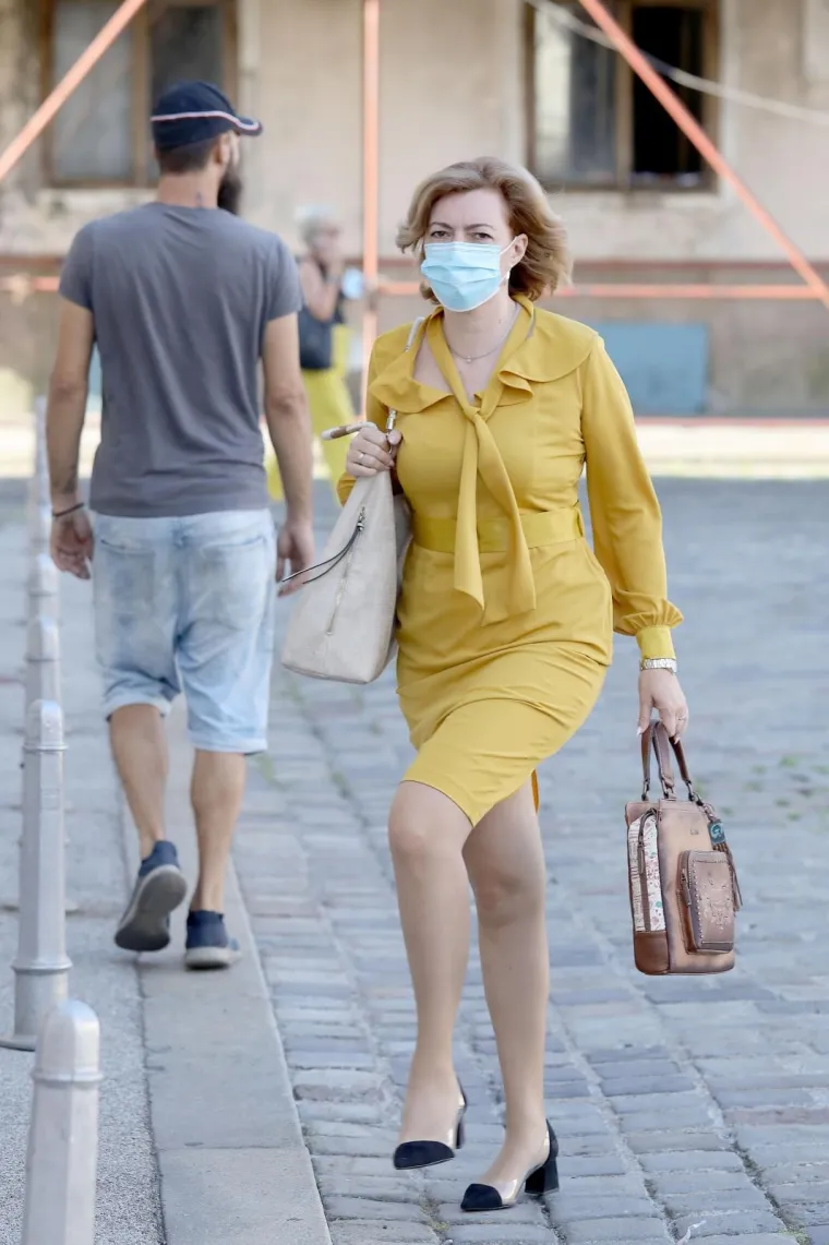 Novi zastupnici stižu u Sabor: Većina pod maskama, a jedan osebujni zastupnik ne odustaje od svog stila