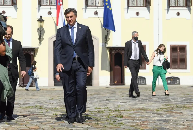 Premijer Andrej Plenković dolazi na konstituirajuću sjednicu 10. saziva Hrvatskog sabora.