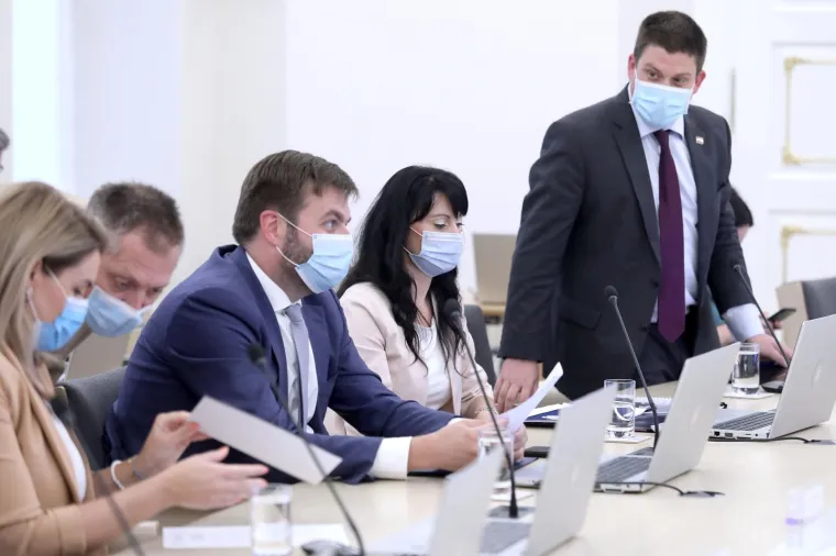 Prvi radni dan: Nova Vlada Andreja Plenkovića održala prvu sjednicu