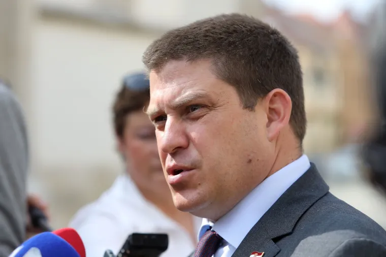 Prvi put zasjeda nova Vlada: Ministri i ministrice stigli u Banske dvore