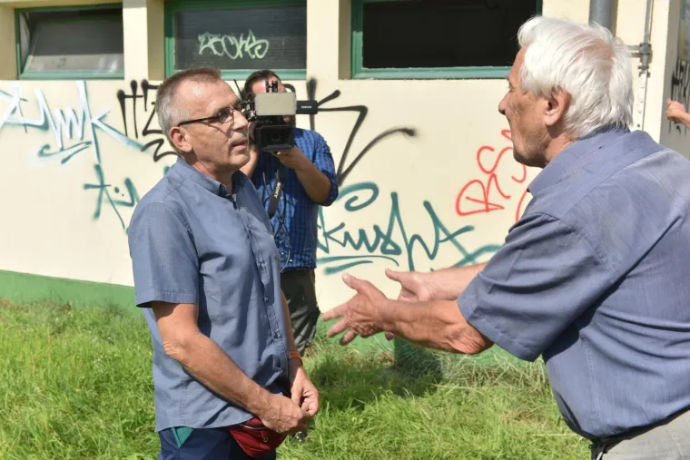 Epilog potopa u Zagrebu: Ogorčeni Trnjani napali predstavnike Hrvatskih voda