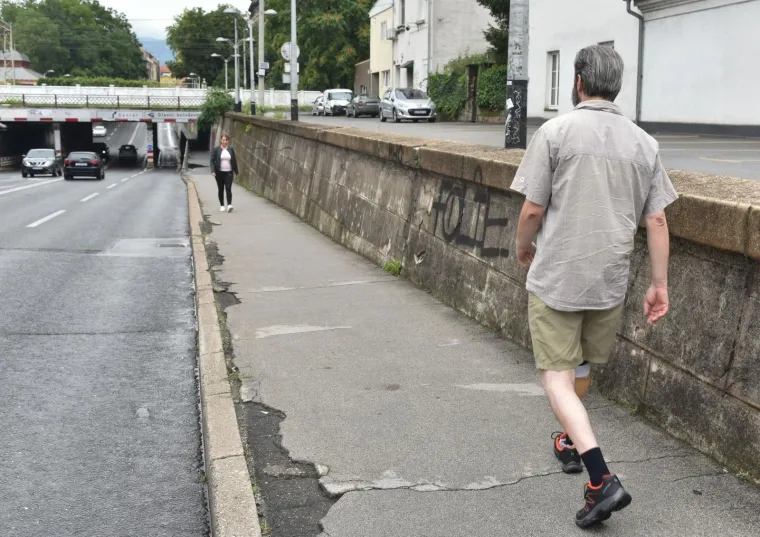 Njezinom herojstvu poklonila se cijela Hrvatska: Neustra&scaron;iva Mirna spasila je Josipa iz auta koji je tonuo