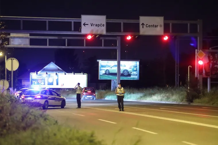 Užas u Zagrebu: Autom udario u stup javne rasvjete, jedna osoba poginula na mjestu