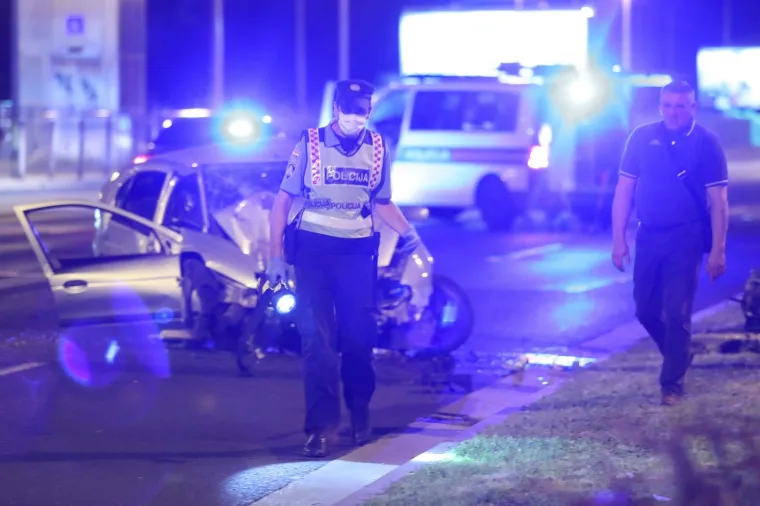 Užas u Zagrebu: Autom udario u stup javne rasvjete, jedna osoba poginula na mjestu