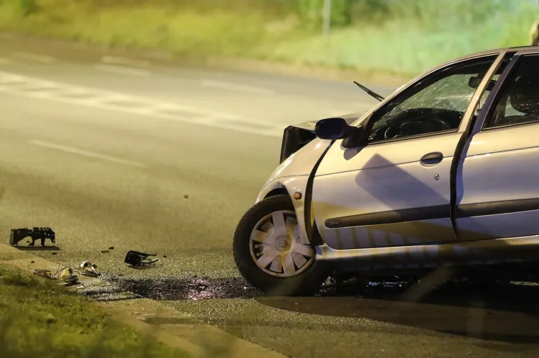 Užas u Zagrebu: Autom udario u stup javne rasvjete, jedna osoba poginula na mjestu