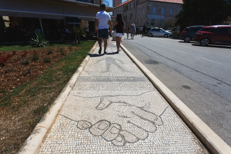 Vela Luka ima najduži mozaik na svijetu!