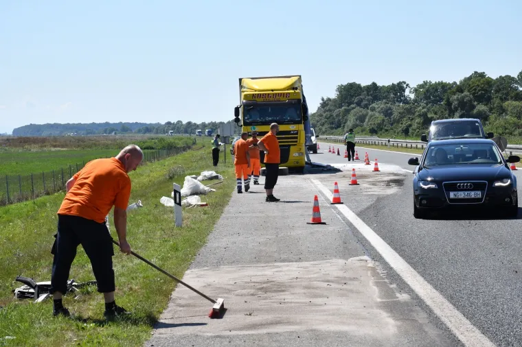 Sudar dva kamiona na autocesti A3 kod Slavonskog Broda