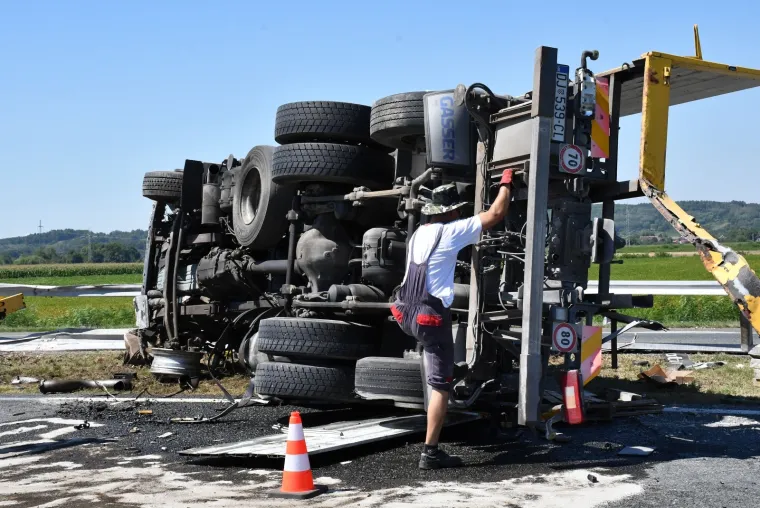 Sudar dva kamiona na autocesti A3 kod Slavonskog Broda