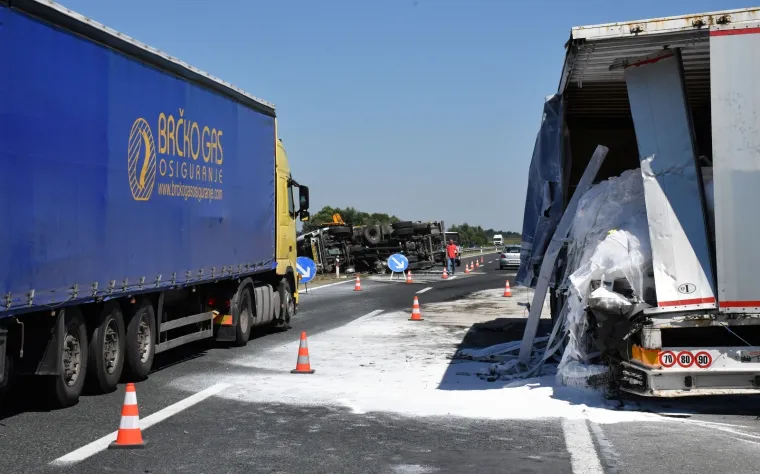 Sudar dva kamiona na autocesti A3 kod Slavonskog Broda