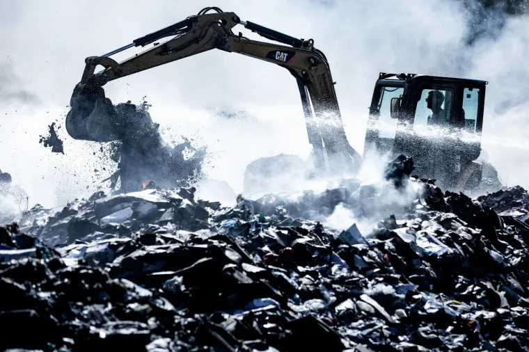 Požar u splitskom reciklažnom dvori&scaron;tu