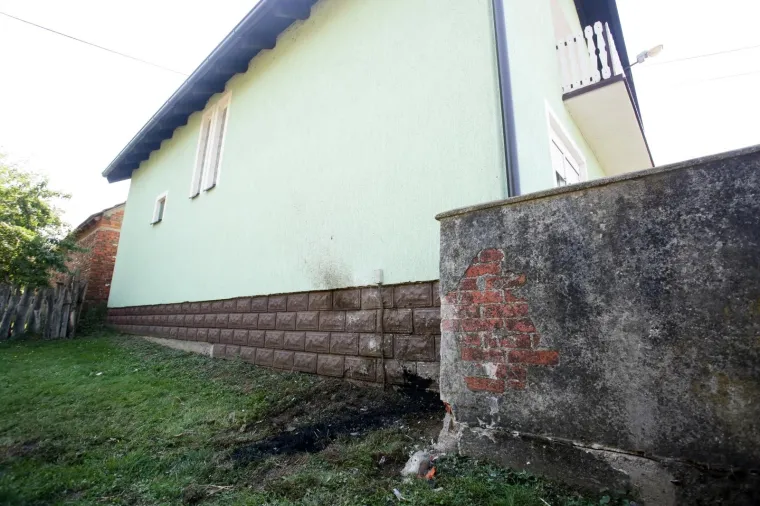 Mjesto stravične nesreće u kojoj su poginula tri mladića i djevojka